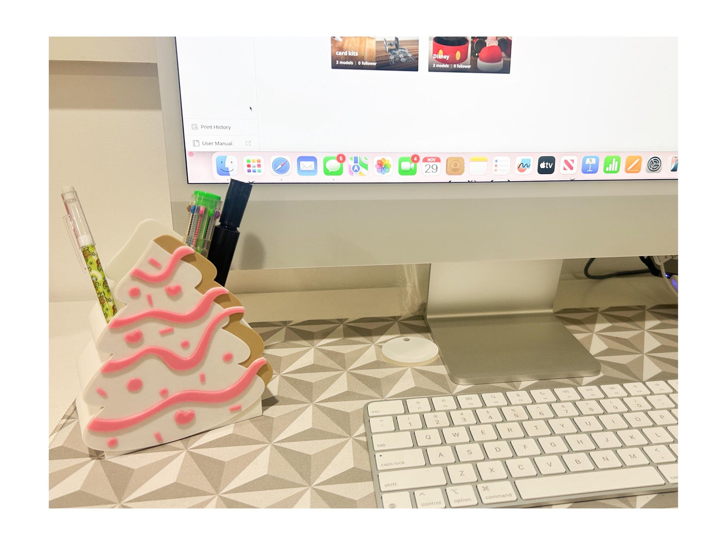 Pink Christmas Tree  Pen Holder